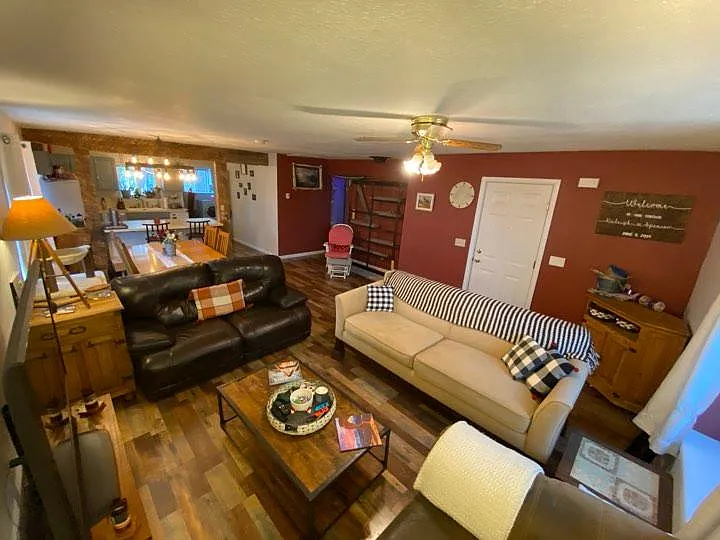 215 Palmer St — Photo 8