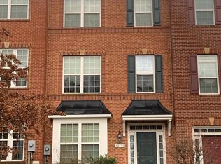 42779 Hay Rd, Ashburn, VA 20147