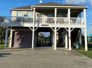 950 Yucca Dr, Pt Bolivar, TX 77650