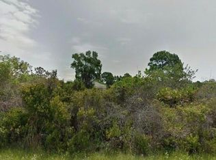 7078 Peacock Ln, Englewood, FL 34224