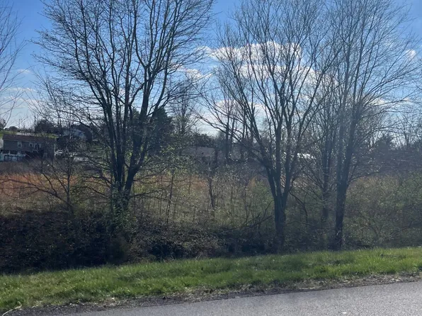 706 N Spalding Ave, Lebanon, KY 40033