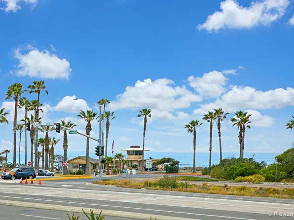 6987 Tradewinds Dr, Carlsbad, CA 92011