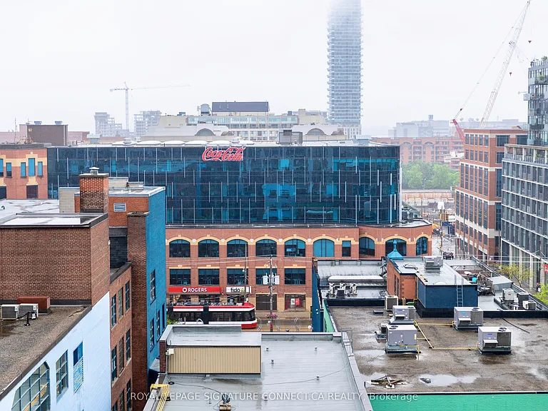 460 Adelaide St E #1112 — Photo 12