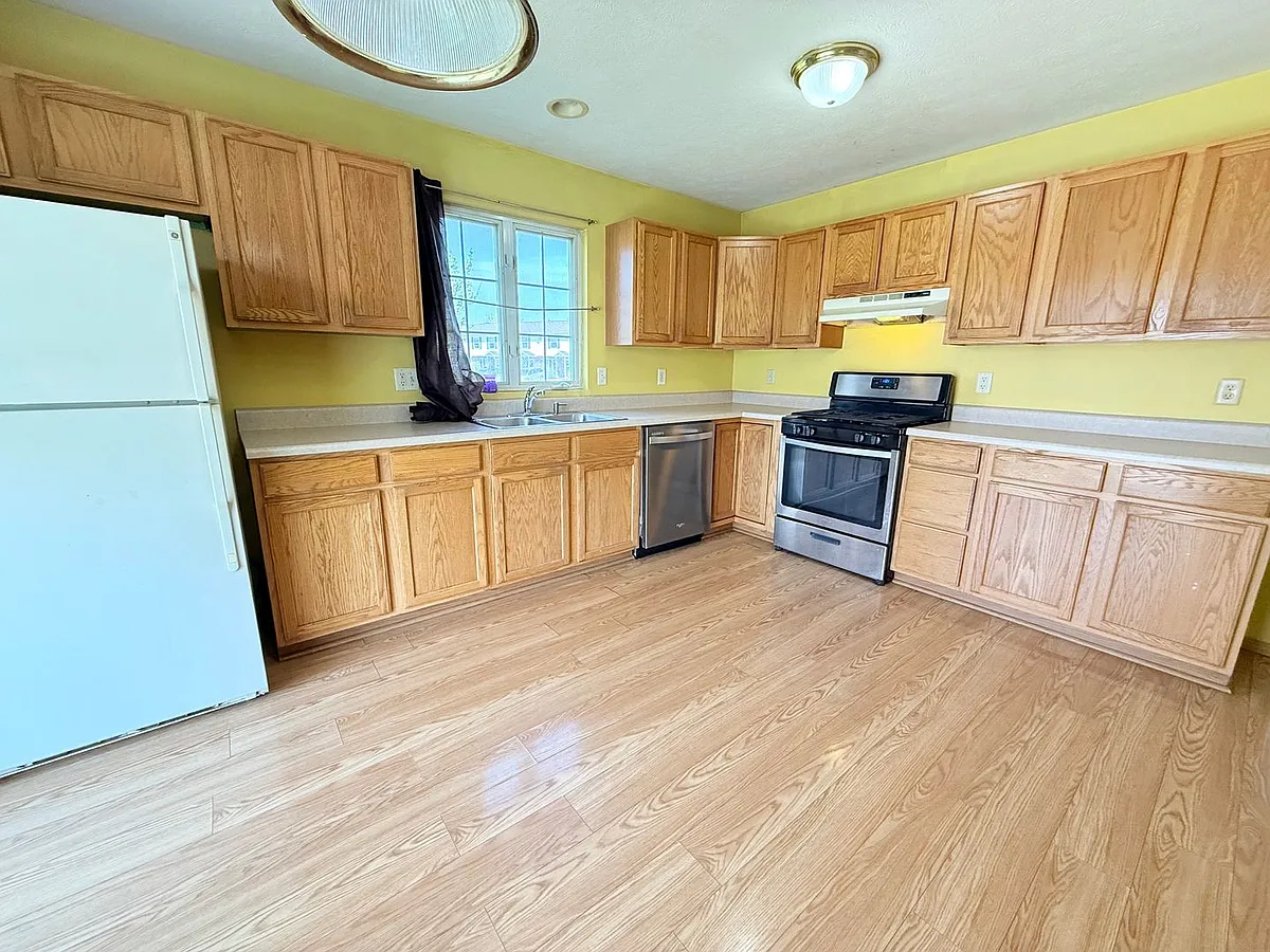 Building Photo - 26 Fetzer Ct #1
