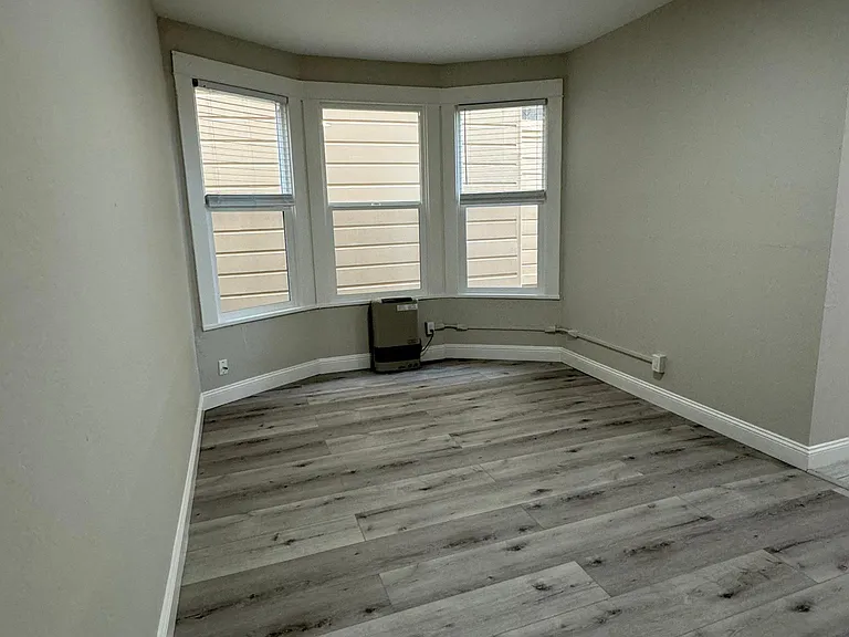 1350 Washington Street — Photo 17