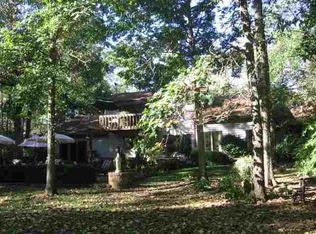 7909 W River Rd, Yorktown, IN 47396