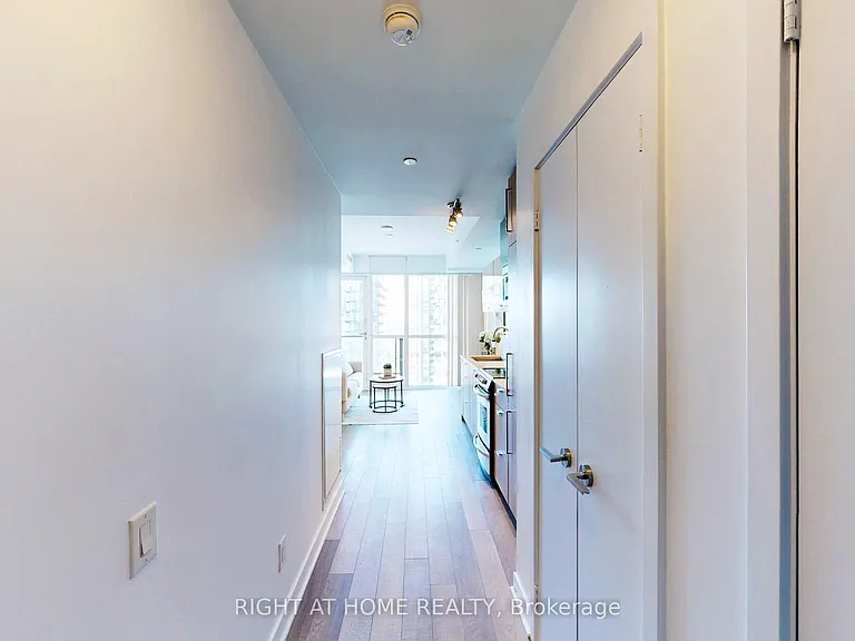 290 Adelaide St W #3603 — Photo 4