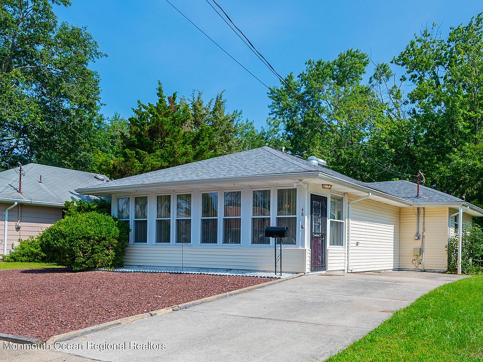 1st image of 48 Allaire Dr