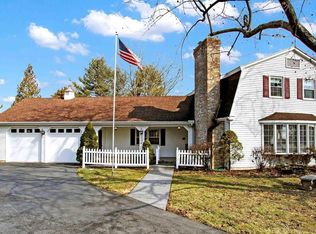 390 Country Club Ln, Gettysburg, PA 17325