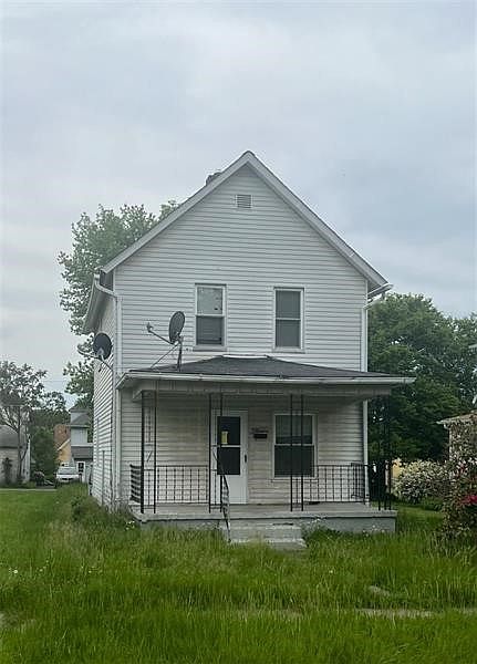 1st image of 810 Spruce Ave