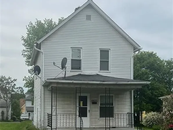 810 Spruce Ave, Sharon, PA 16146