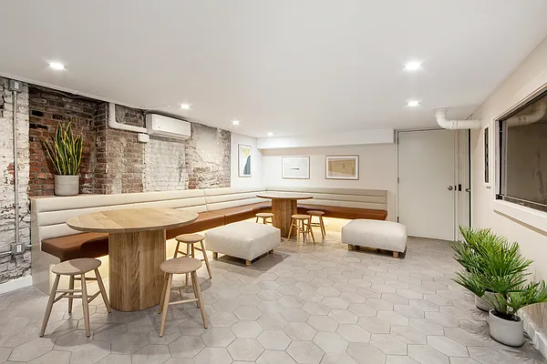 Rented by Abode Residential LLC | media 25