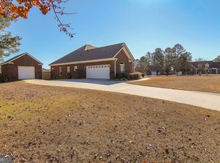 706 Victoria Cir, Warner Robins, GA 31088