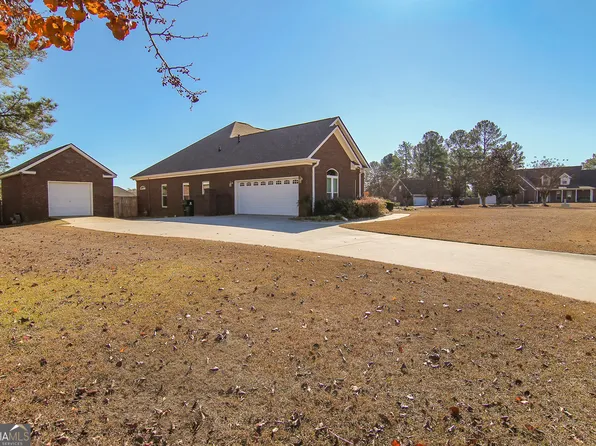 706 Victoria Cir, Warner Robins, GA 31088