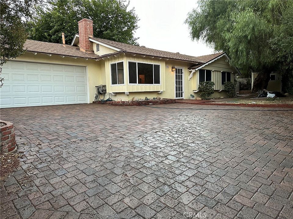 1st image of 27824 Ferguson Dr