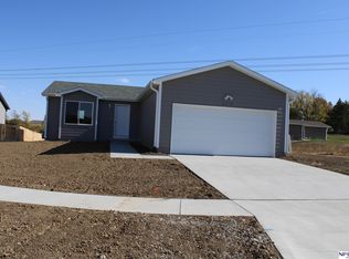 6420 N 12th Ct, Lincoln, NE 68521