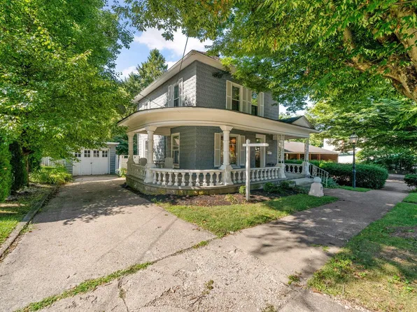 127 E Elm St, Granville, OH 43023