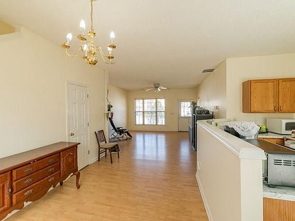 5th image of 2784 Regent Walk Dr