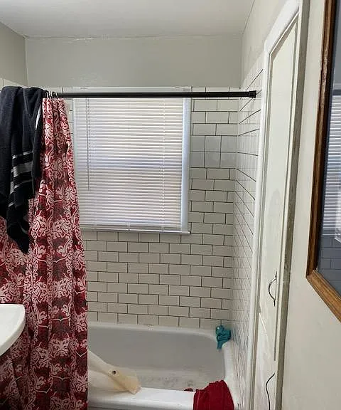 4748 Meredith Ave — Photo 13
