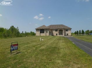 4251 E Maple Ave, Grand Blanc, MI 48439