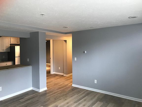 Living room / kitchen - open concept