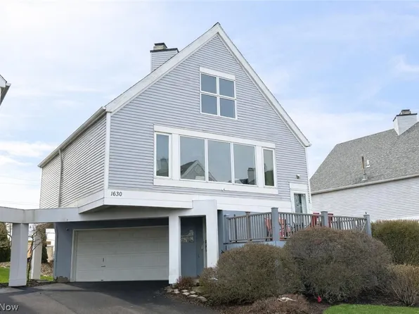 1630 Waters Edge Dr, Pt Clinton, OH 43452
