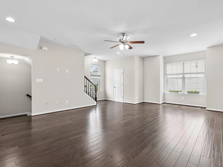 7720 Rearden Ct — Photo 21
