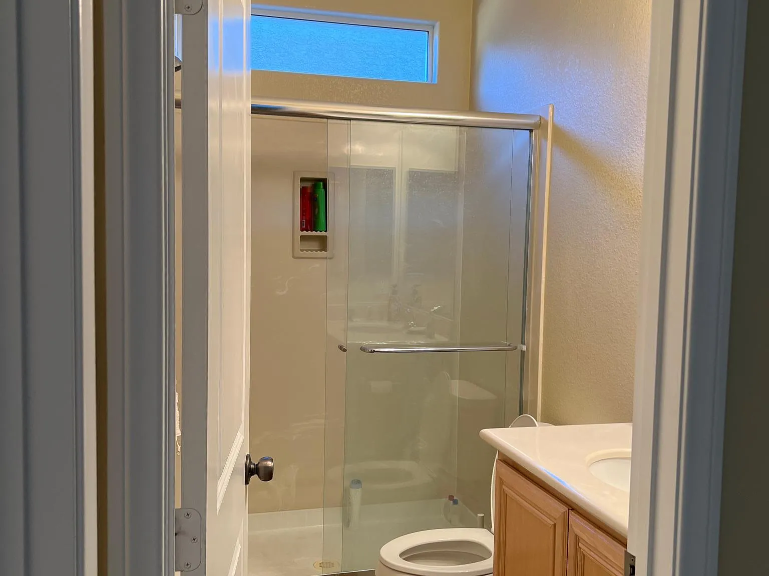 1 bed, 3474 sqft, $900 — Photo 3