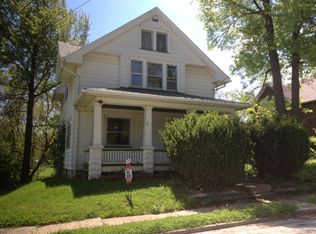 715 W 11th St, Davenport, IA
