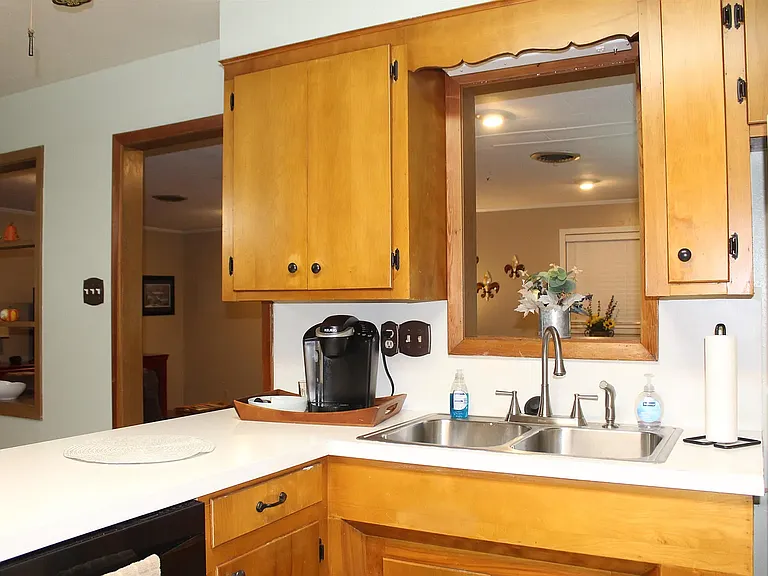205 Fairway Dr — Photo 5