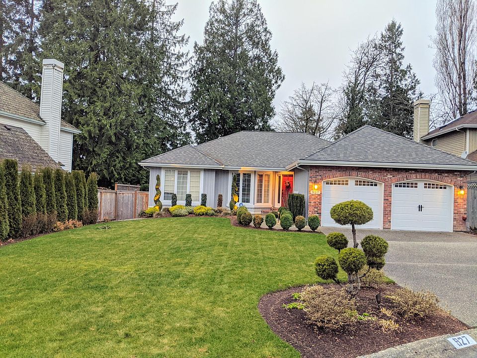 1st image of 927 223rd Pl NE