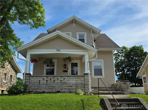 744 E Pearl St, Miamisburg, OH 45342