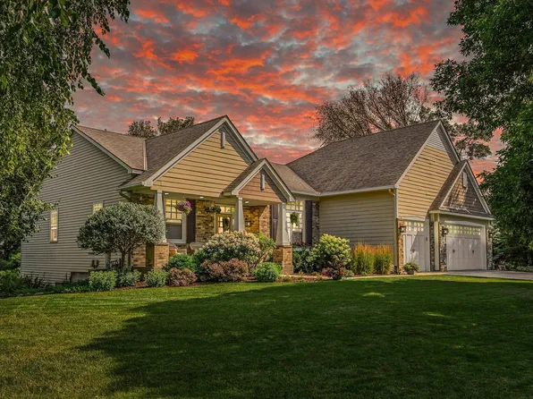 9153 Braxton Dr, Eden Prairie, MN 55347