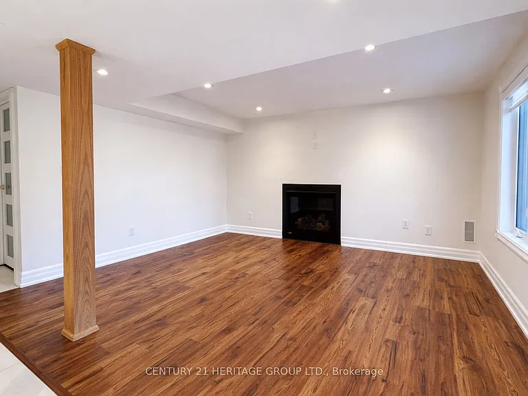 691 Shanahan Blvd — Photo 11