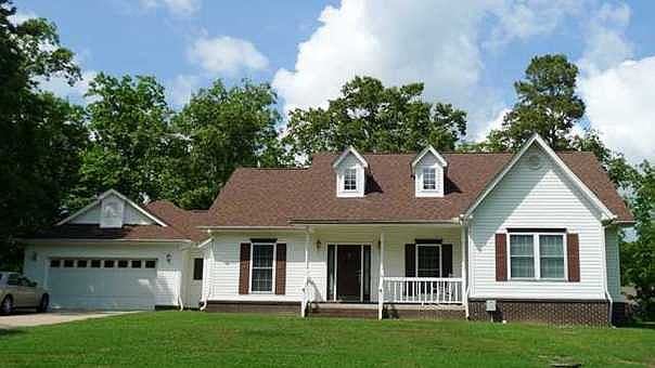 2nd image of 110 Stonebriar Dr