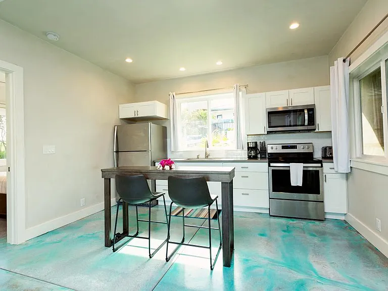 614 Hana Hwy — Photo 1