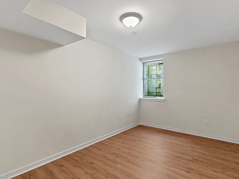 1643 Fitzwater St #A — Photo 23