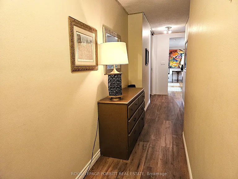 1535 Lakeshore Rd E #1704 — Photo 23