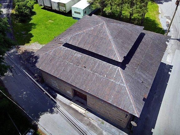 3rd image of 1050 Burmeister Ave