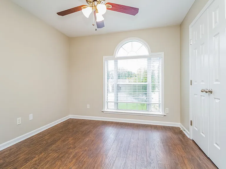 403 Wildlife Ct — Photo 5