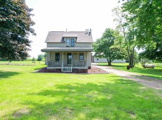 N5236 County Road D, New London, WI 54961