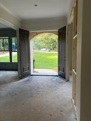 5 bed, 5.5 bath, 4500 sqft, $13,000 — Photo 2