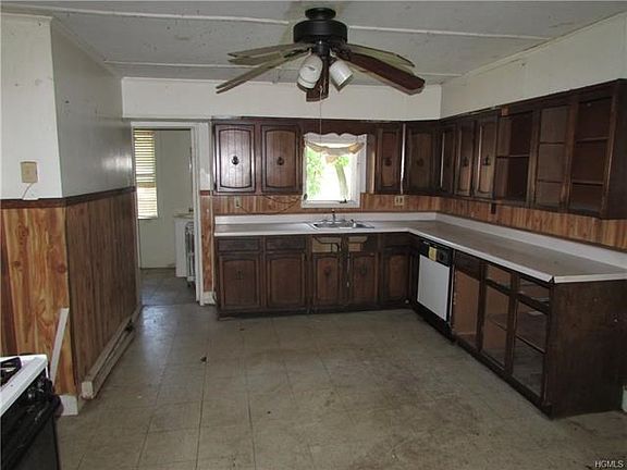 2nd image of 306 Tower Ave