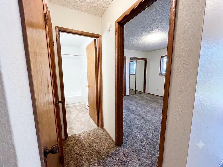 2020-2064 SE Salmon St — Photo 10
