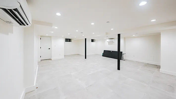 Rented by Nooklyn NYC LLC | media 16