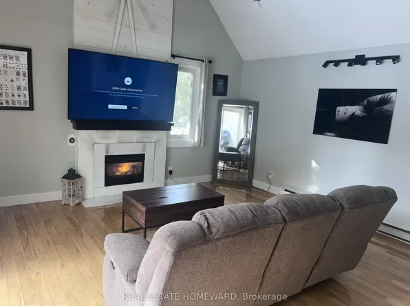 5 Dawson Dr #322, Collingwood, ON L9Y 5B4