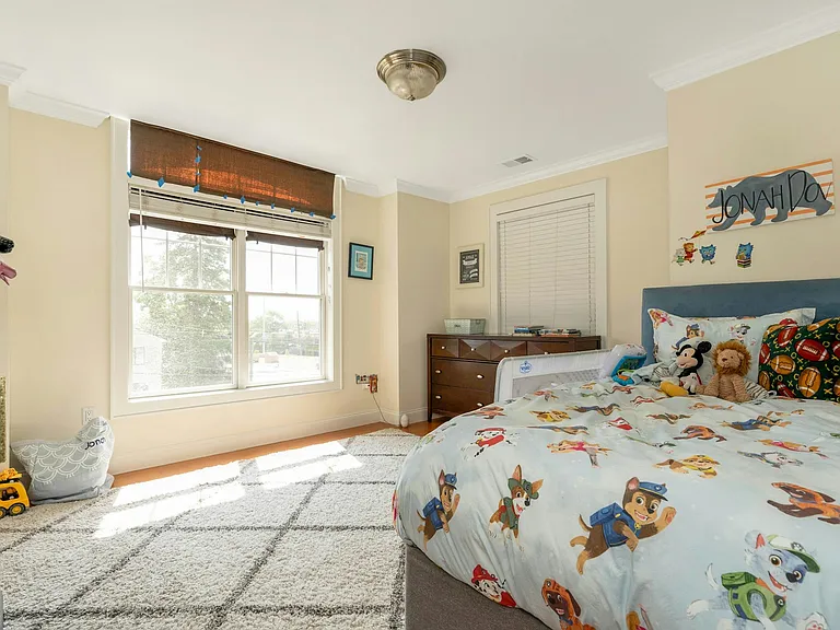25 E Linden Ave — Photo 23