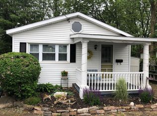 30 Dellwood Rd, Amherst, NY 14226