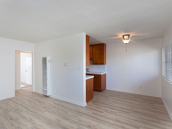 4th image of 4172 Mississippi St APT 13