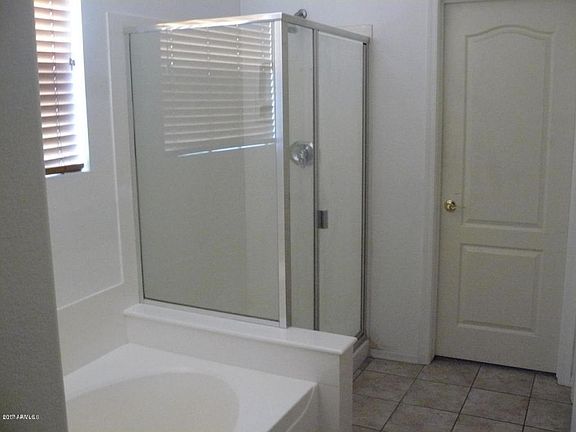 4th image of 5807 W Puget Ave